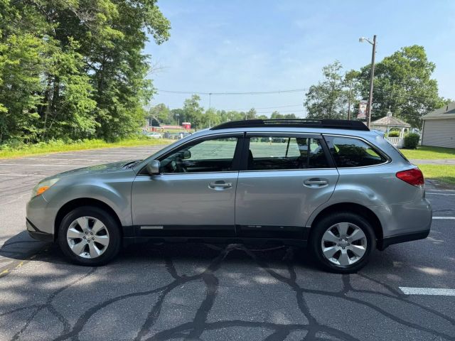 2012 Subaru Outback 2.5i Wagon 4d - Image 5