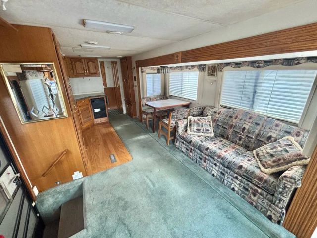 1997 Newmar Kountry - Image 12