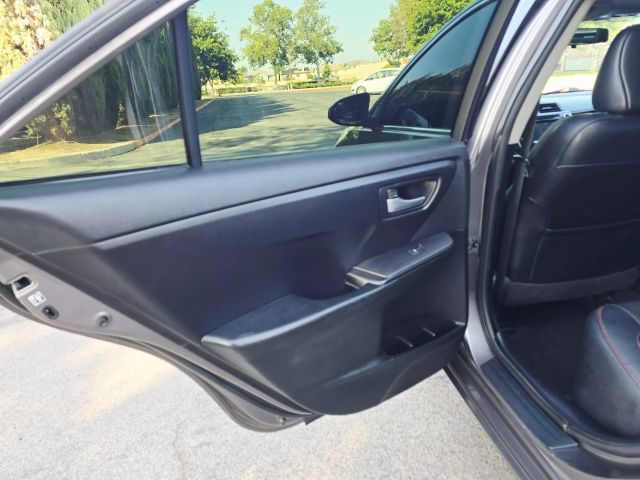 2017 Toyota Camry - Image 31