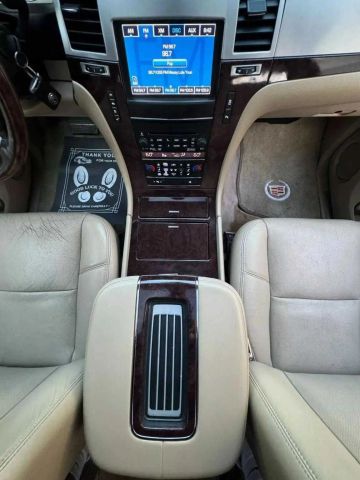 2013 Cadillac Escalade Esv - Image 29