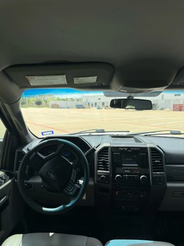 2018 Ford F250 Super Duty Crew Cab - Image 14