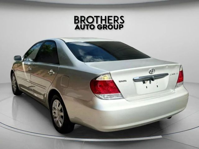 2006 Toyota Camry - Image 7