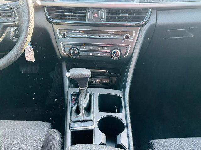 2018 Kia Optima - Image 23