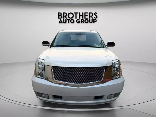 2013 Cadillac Escalade Esv - Image 3