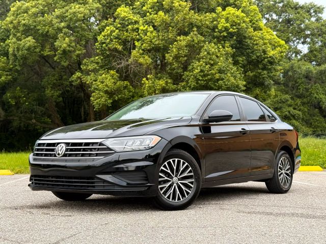 2021 Volkswagen Jetta - Image 2