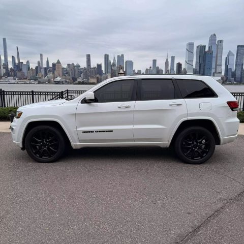 2018 Jeep Grand Cherokee Altitude Sport Utility 4d - Image 6