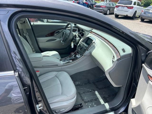 2012 Buick Lacrosse - Image 13