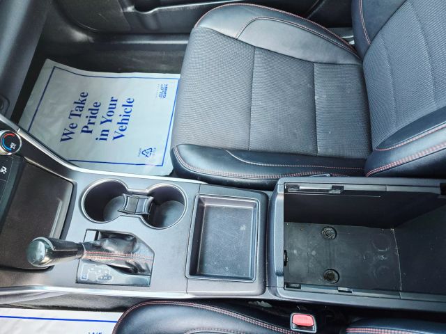 2017 Toyota Camry - Image 19