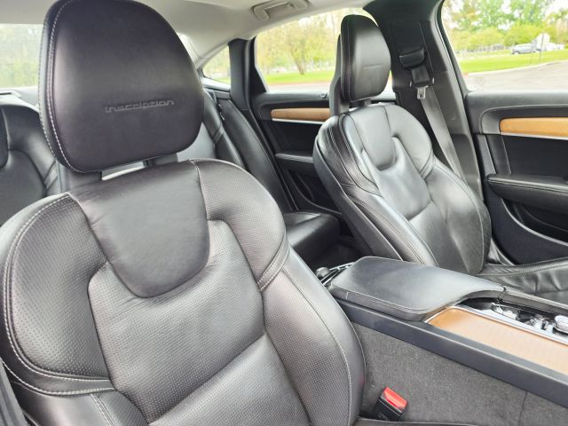 2017 Volvo S90 - Image 27
