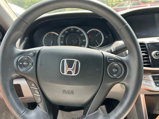 2015 Honda Accord - Image 23