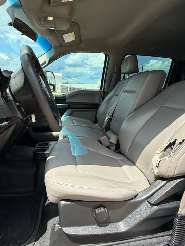 2018 Ford F250 Super Duty Crew Cab - Image 11