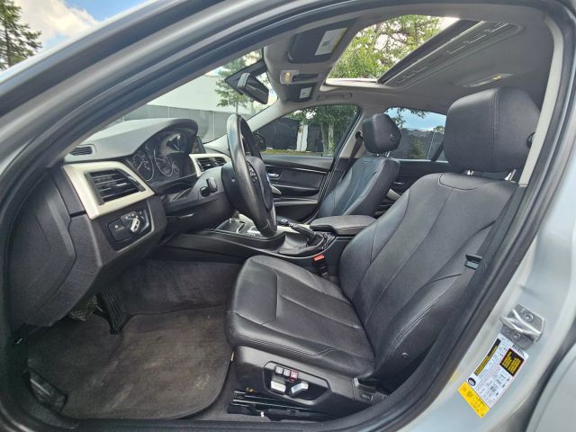2017 Bmw 3 Series - Image 14