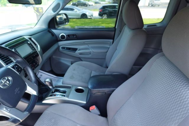2014 Toyota Tacoma Access Cab - Image 7