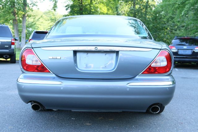 2006 Jaguar Xj - Image 6
