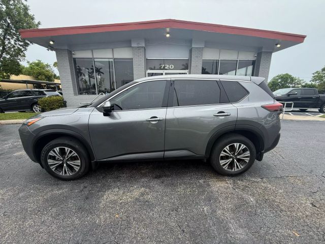 2021 Nissan Rogue - Image 8