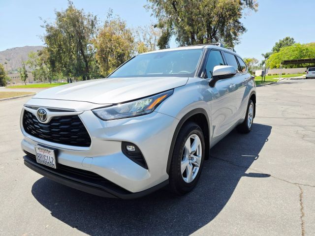 2020 Toyota Highlander - Image 3