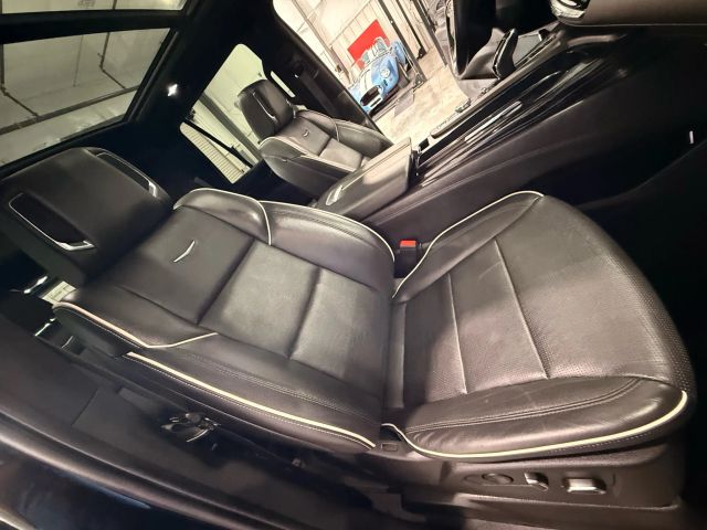 2022 Cadillac Escalade - Image 104