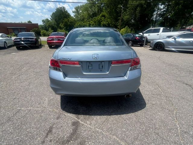 2011 Honda Accord - Image 11