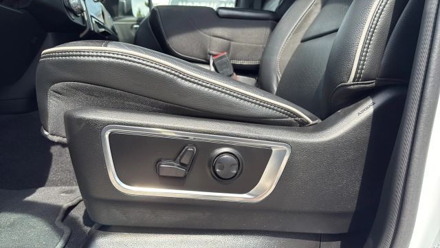2025 Ram 1500 Crew Cab - Image 31