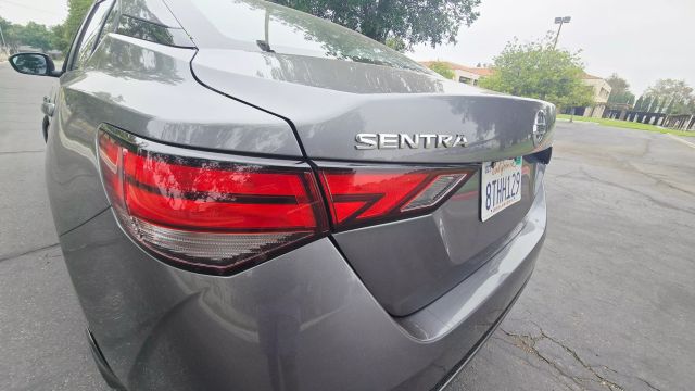 2020 Nissan Sentra - Image 21
