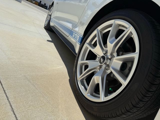 2015 Ford Mustang - Image 28