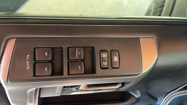 2018 Toyota 4runner - Image 26