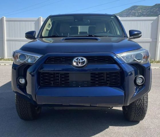 2022 Toyota 4runner - Image 3