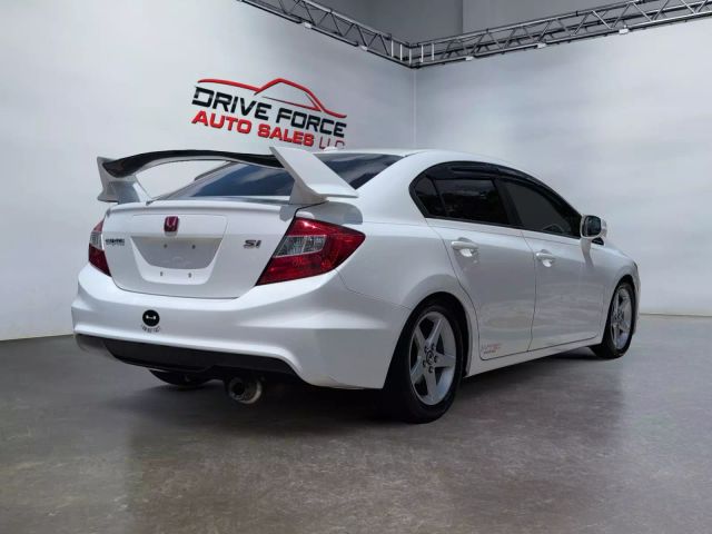 2012 Honda Civic - Image 5
