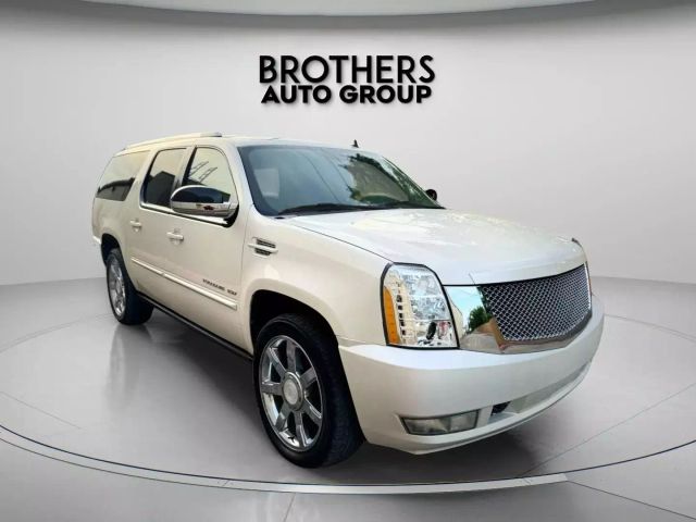 2013 Cadillac Escalade Esv - Image 2
