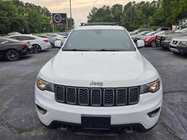 2017 Jeep Grand Cherokee - Image 8