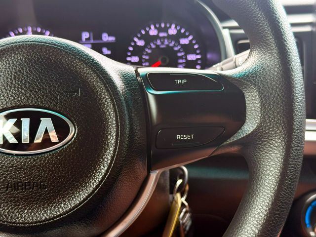 2019 Kia Rio - Image 21