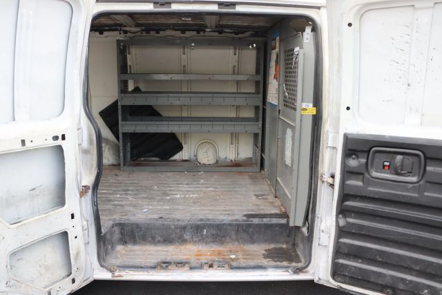 2006 Chevrolet Express 2500 Cargo - Image 7