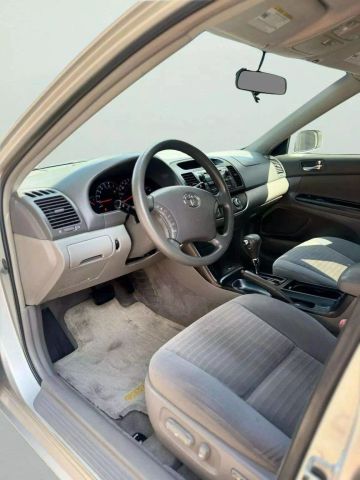 2006 Toyota Camry - Image 13