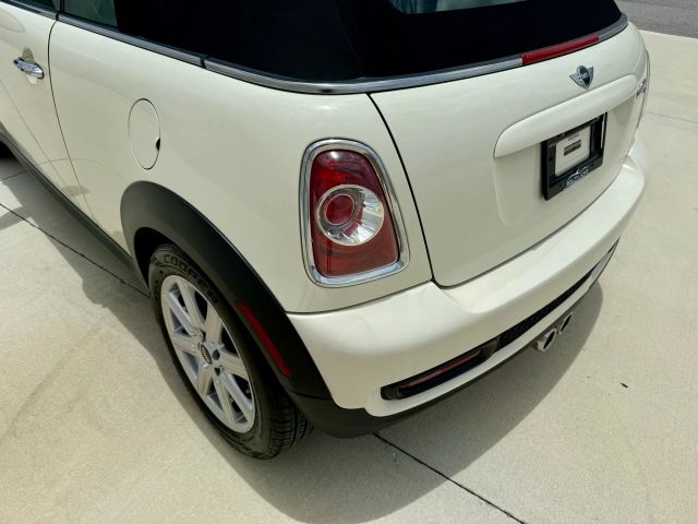 2015 Mini Convertible - Image 53