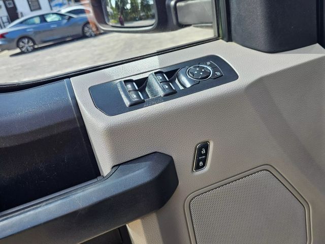 2017 Ford F150 Supercrew Cab - Image 16