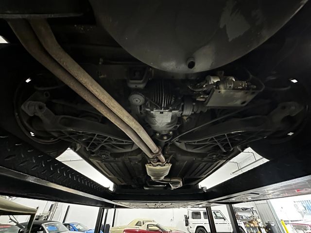 1987 Mercedes-benz 560 Series - Image 322