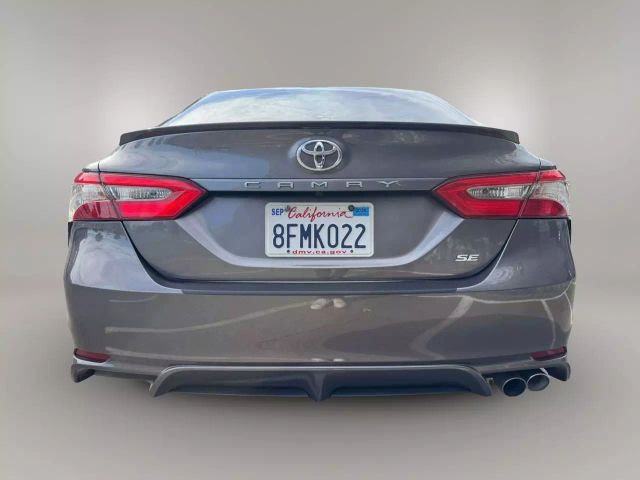 2018 Toyota Camry - Image 10