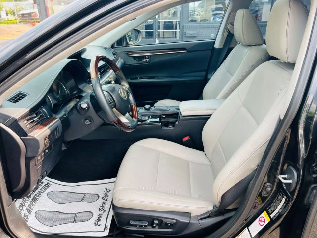 2017 Lexus Es - Image 18