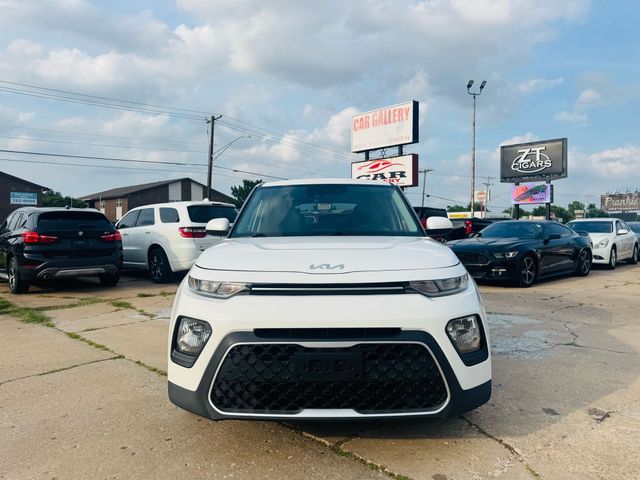 2022 Kia Soul - Image 3