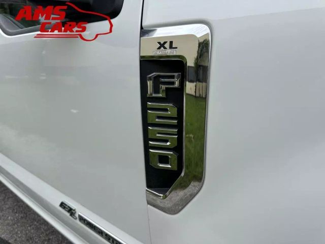 2018 Ford F250 Super Duty Super Cab - Image 39