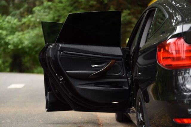 2015 Bmw 3 Series - Image 19