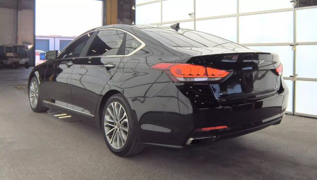 2017 Genesis G80 - Image 8
