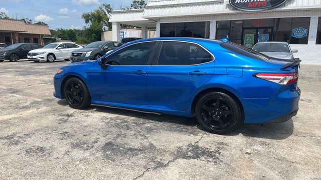 2019 Toyota Camry - Image 27