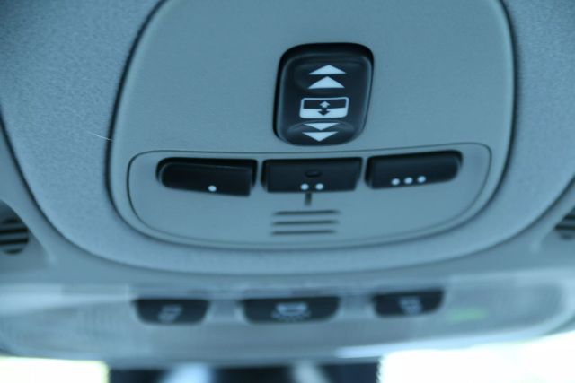 2006 Jaguar Xj - Image 29