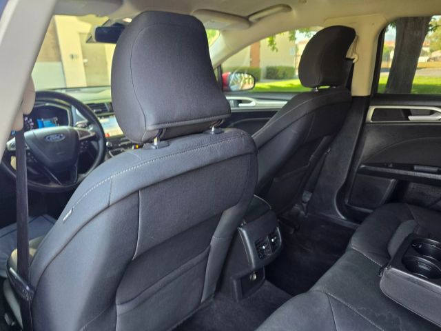 2019 Ford Fusion - Image 37