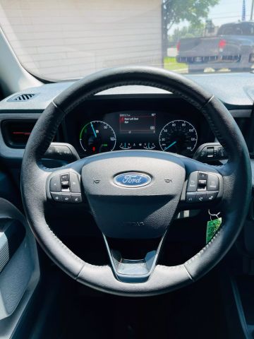 2022 Ford Maverick - Image 29