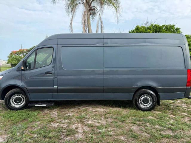 Used 2019 Mercedes-Benz Sprinter Cargo Van Base with VIN WD4PF1CD7KP137048 for sale in West Palm Beach, FL