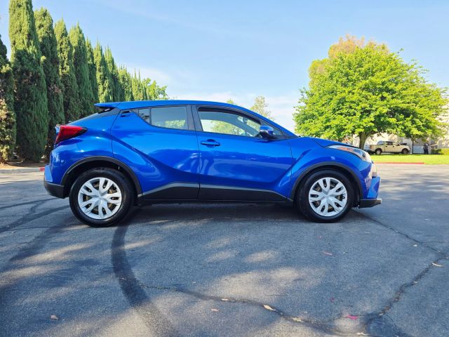 2019 Toyota C-hr - Image 4