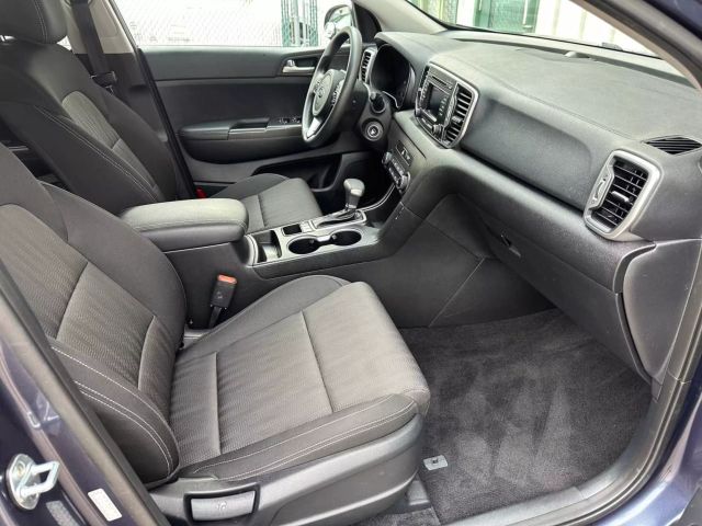 2017 Kia Sportage - Image 18