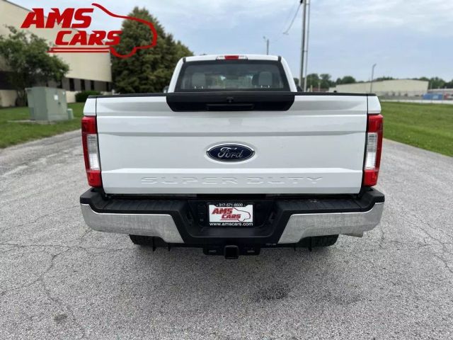 2018 Ford F250 Super Duty Super Cab - Image 5